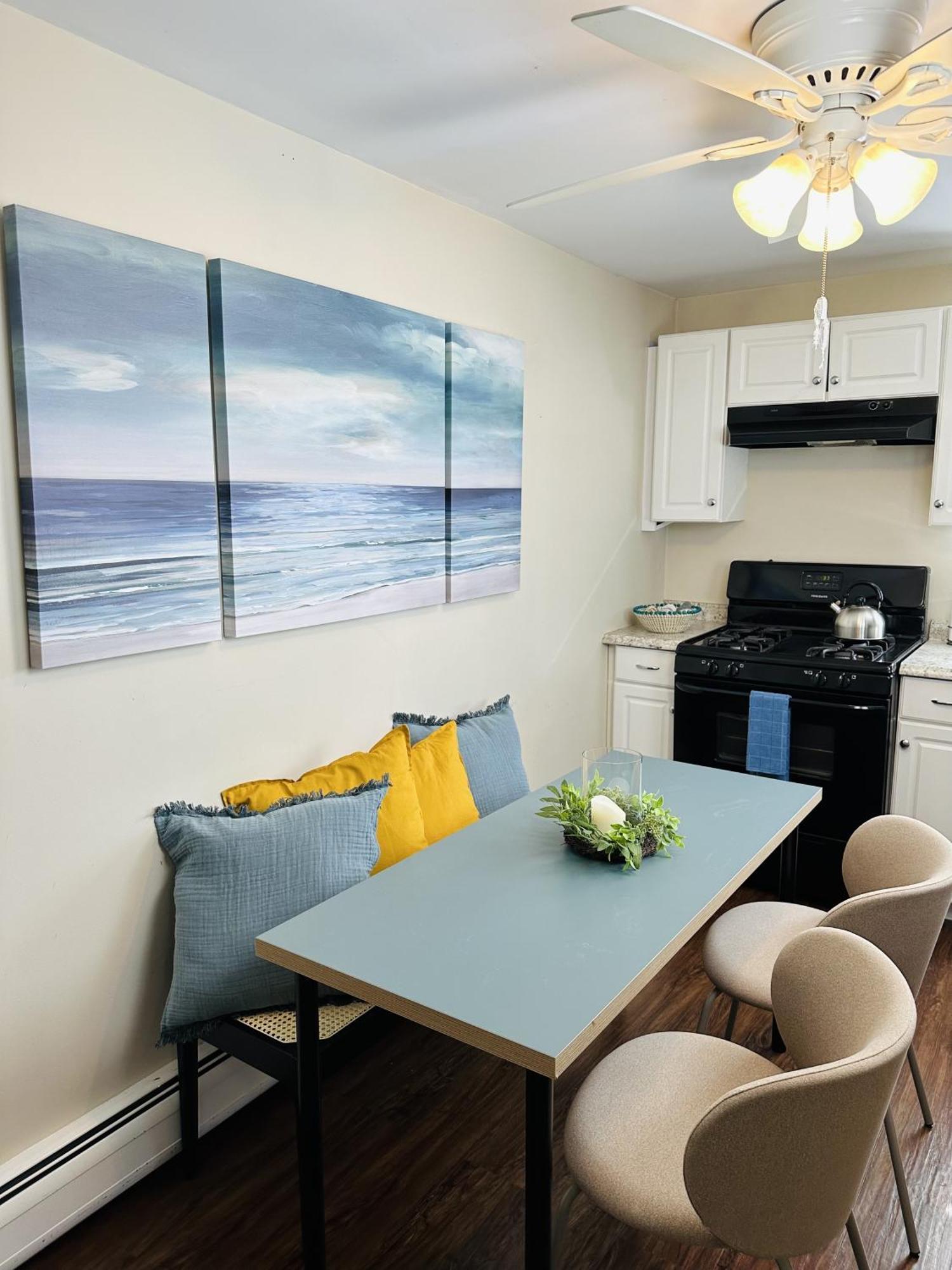 Cozy, Pleasant 2Br Apt In Beach Community! Norwalk Buitenkant foto